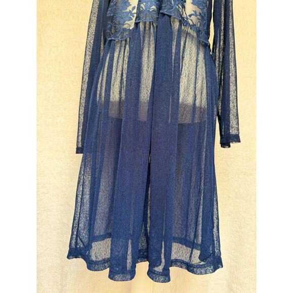 Forgotten Grace Navy Blue Long Sleeve Sheer Lace Topper Cardigan Large - Picture 4 of 10